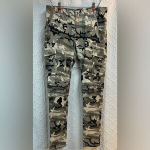 Maniere De Voir Size 34 Camo pants